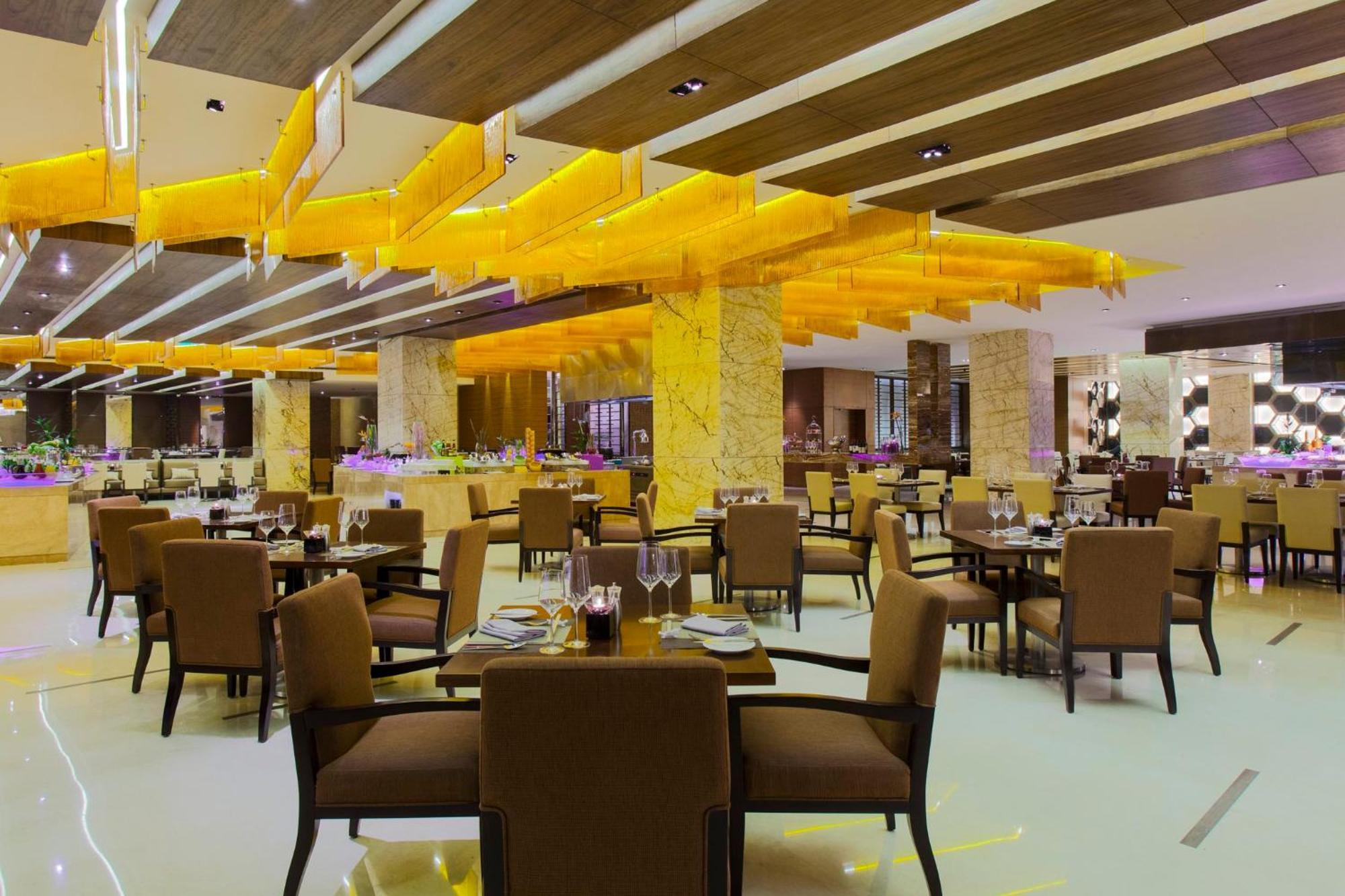Intercontinental Jinan City Center By Ihg Exterior foto